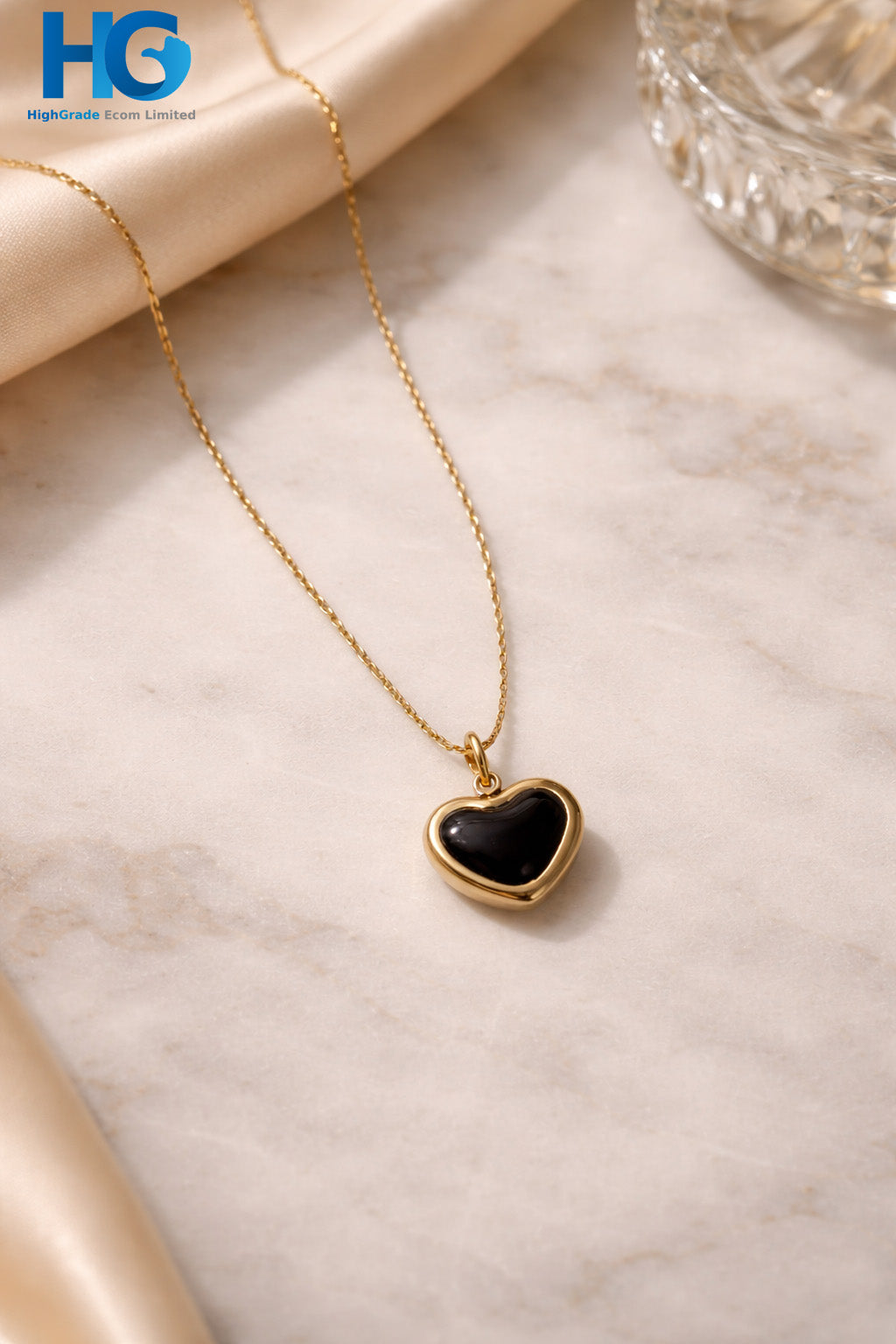 Classic Heart Colours Necklace (Whie, Black, Maroon)