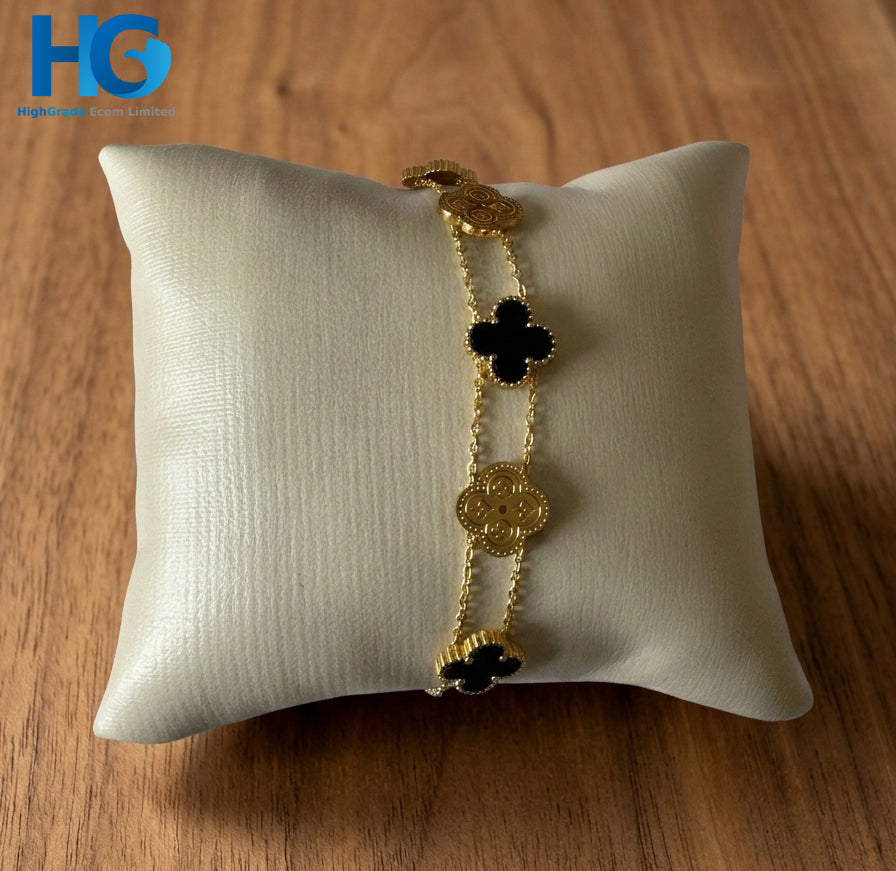 Black Clover Charm