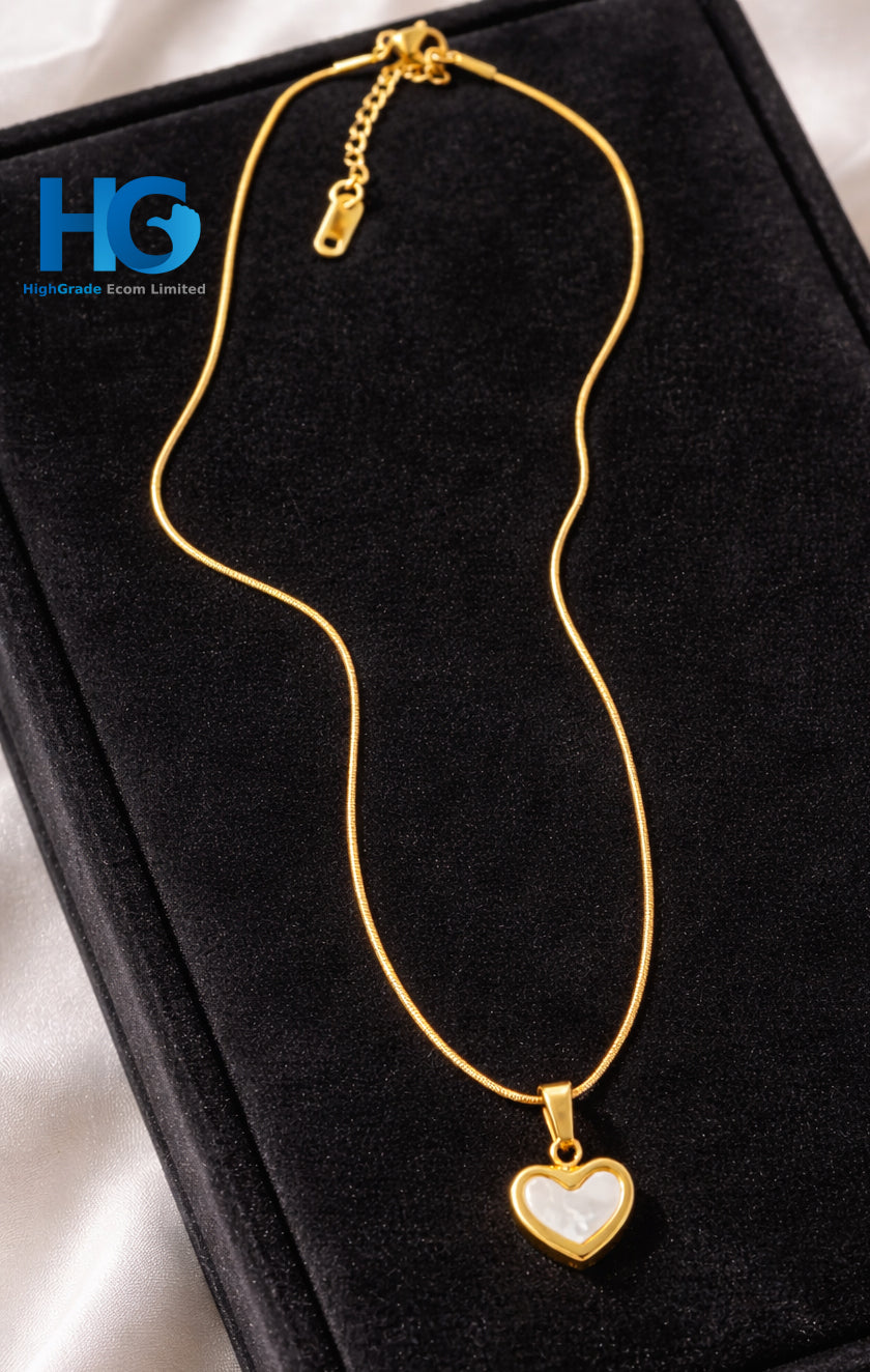 Classic Heart Colours Necklace (Whie, Black, Maroon)