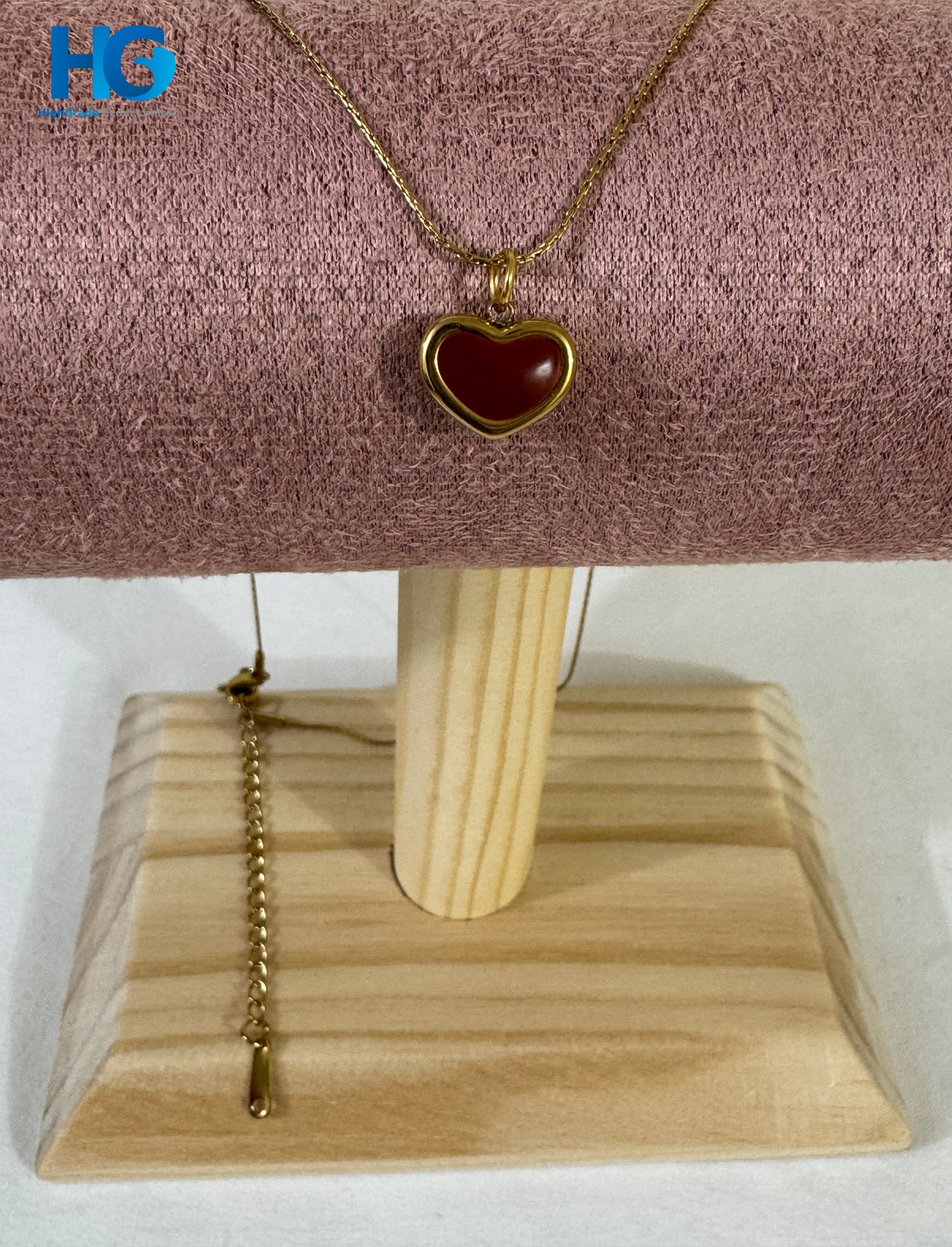 Classic Heart Colours Necklace (Whie, Black, Maroon)