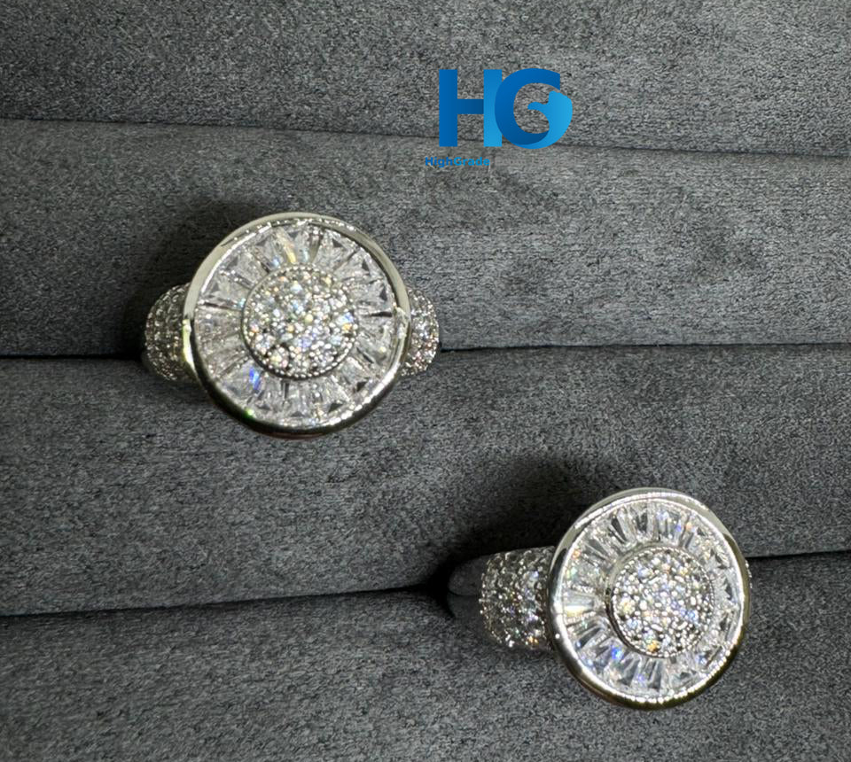 Sunburst Elegance Ring Silver