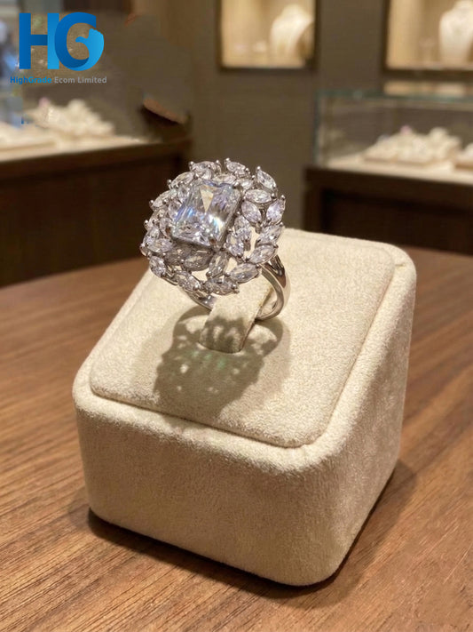The Royal Leaf Halo Ring